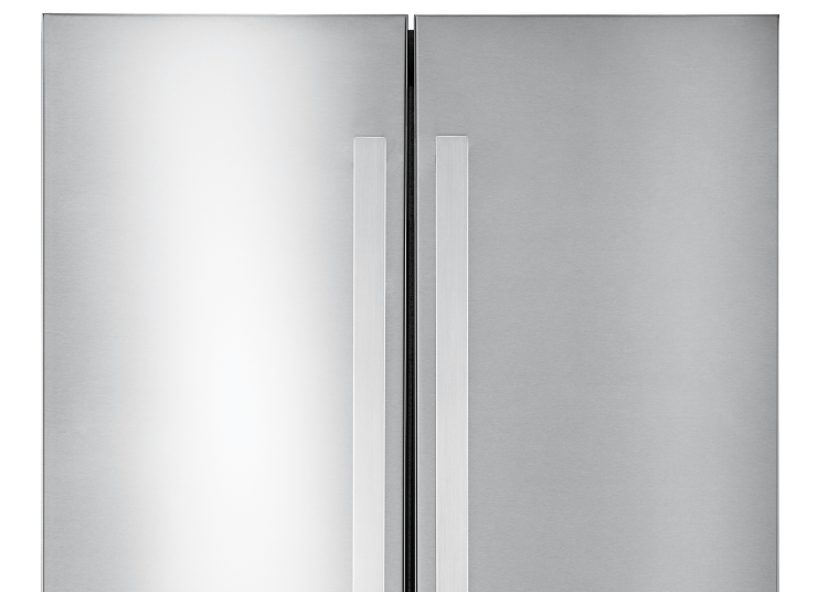 A close up of the NOIR™ Design Expression Handle on stainless steel panels.